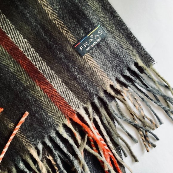 FRAAS Men's Scarf with 3" Fringe NWT - Picture 1 of 5